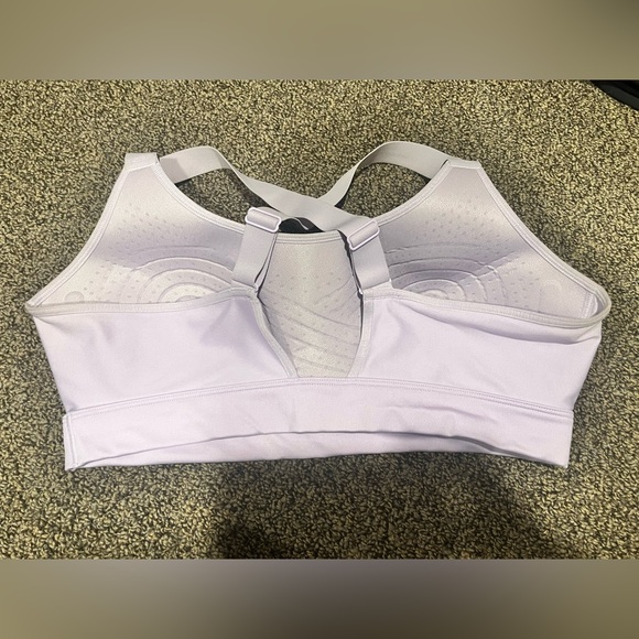 Under Armour Light Purple Cross-Back Sports Bra - Picture 2 of 3